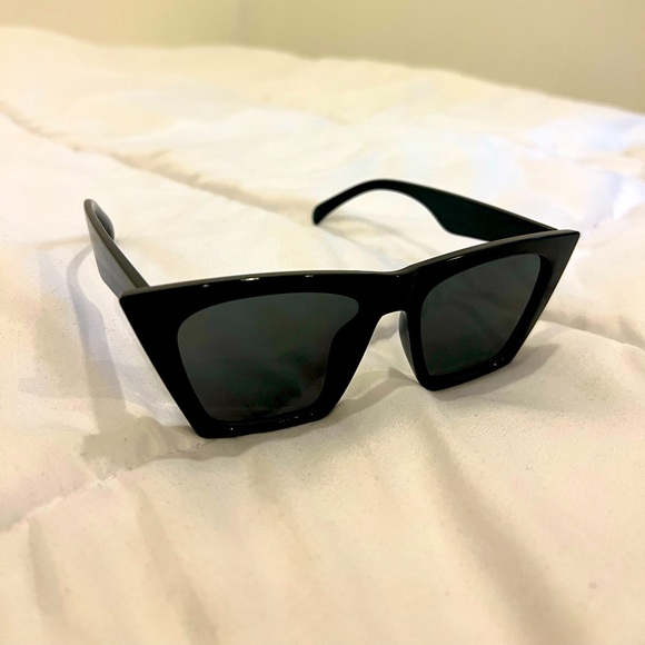 Accessories - Vintage Inspired Square Cat Eye Sunglasses